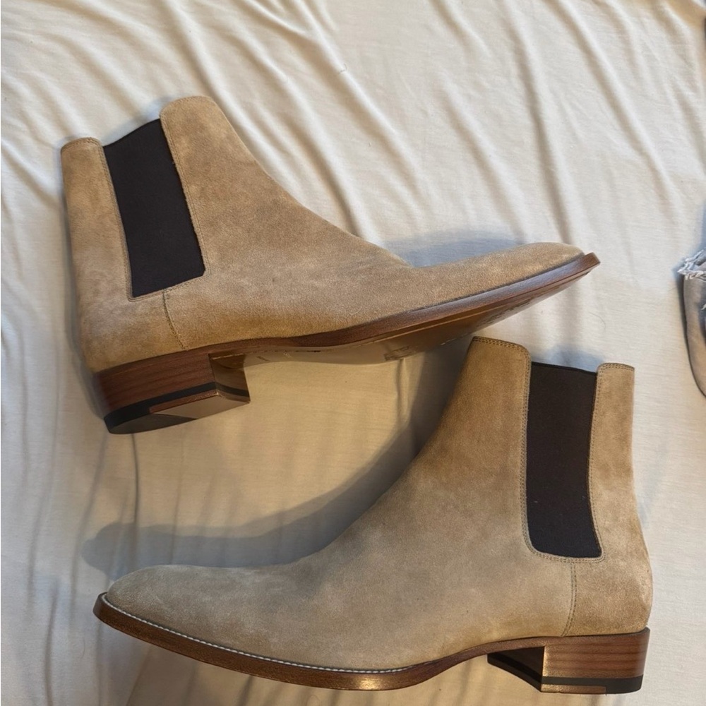 Saint laurent wyatt boot suede